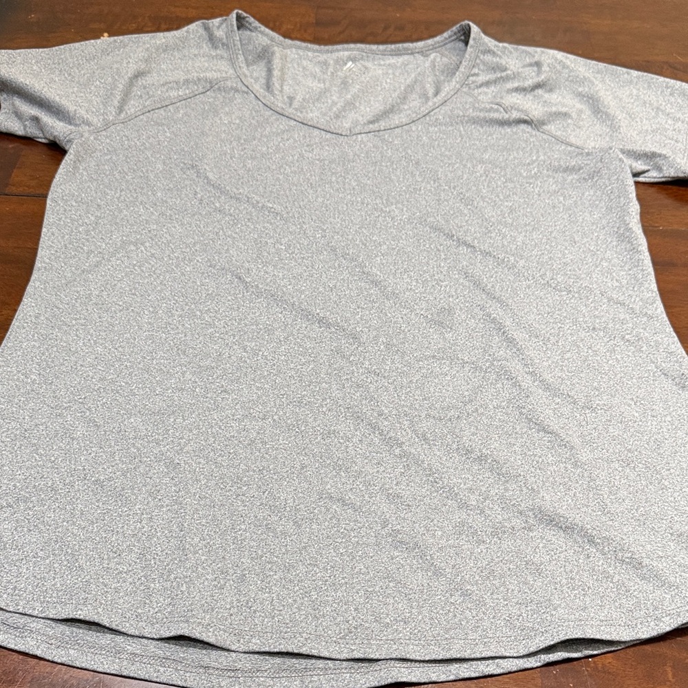 RBX Women's Short Sleeve Gray Tee🩶